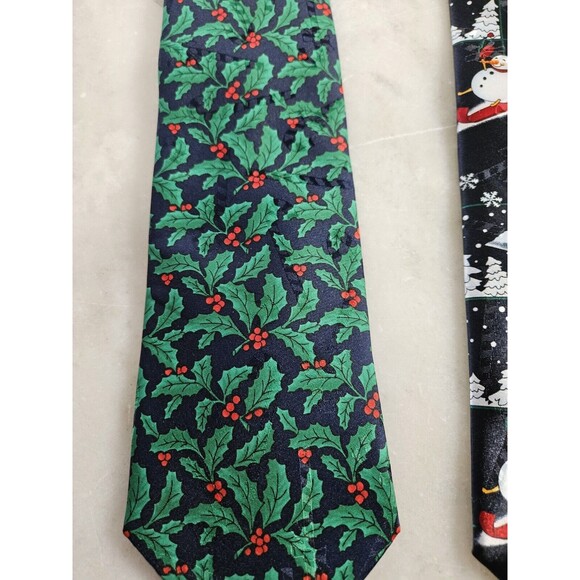 Set Three Greetings Ties Holiday Season, Set Of 3 Vintage Christmas Ties - Picture 4 of 8